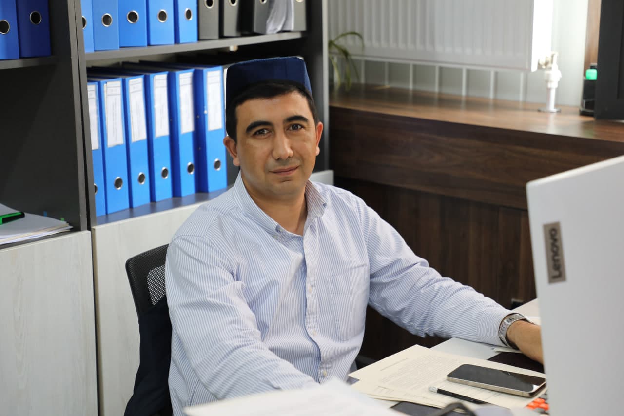 Сотрудники Министерства энергетики также активно участвуют в поддержке национальных традиций под названием «Национальная одежда — зеркало духовности».