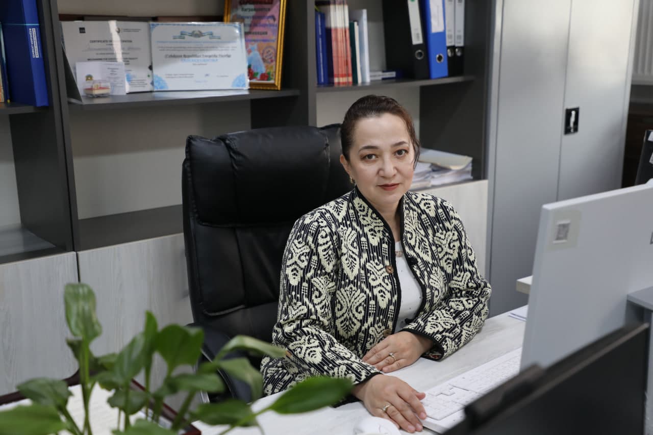 Сотрудники Министерства энергетики также активно участвуют в поддержке национальных традиций под названием «Национальная одежда — зеркало духовности».