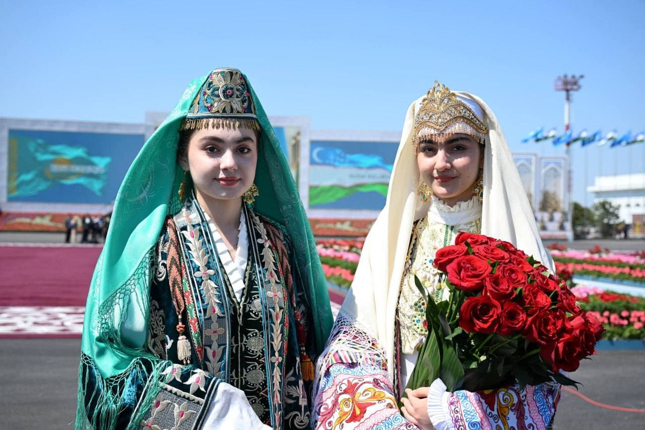 Ўзбекистон ва Қозоғистон Президентлари Бухорода учрашдилар