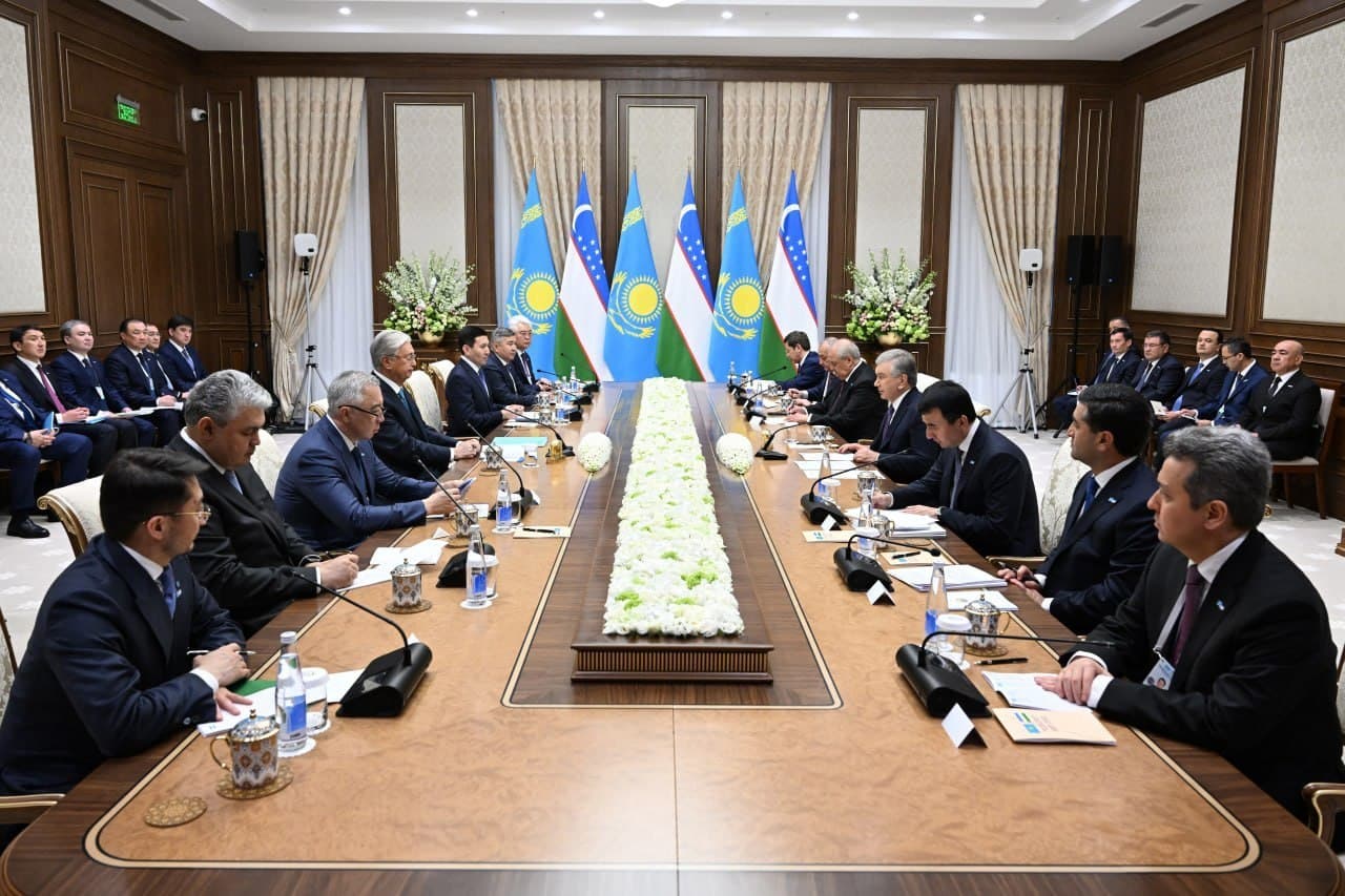 Президенты Узбекистана и Казахстана выступили за дальнейшее развитие стратегического партнерства и союзничества