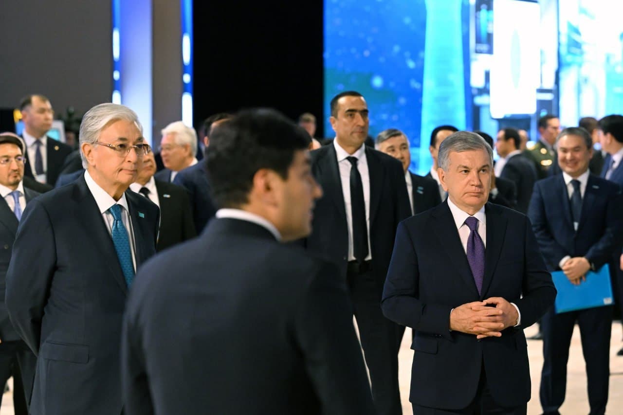 Ўзбекистон ва Қозоғистон Президентлари сунъий интеллект бўйича хакатонга ташриф буюрдилар