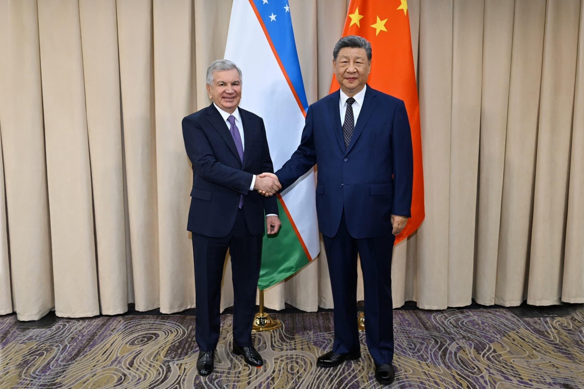 Leaders of Uzbekistan and China discuss further strengthening comprehensive cooperation