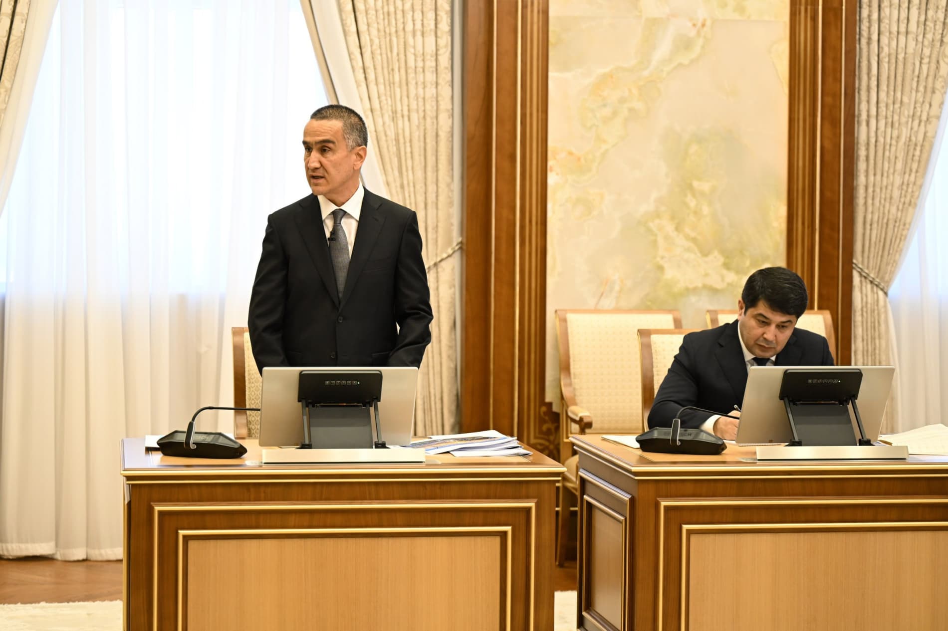 Рассмотрены планы развития топливно-энергетической отрасли на средне- и долгосрочную перспективу