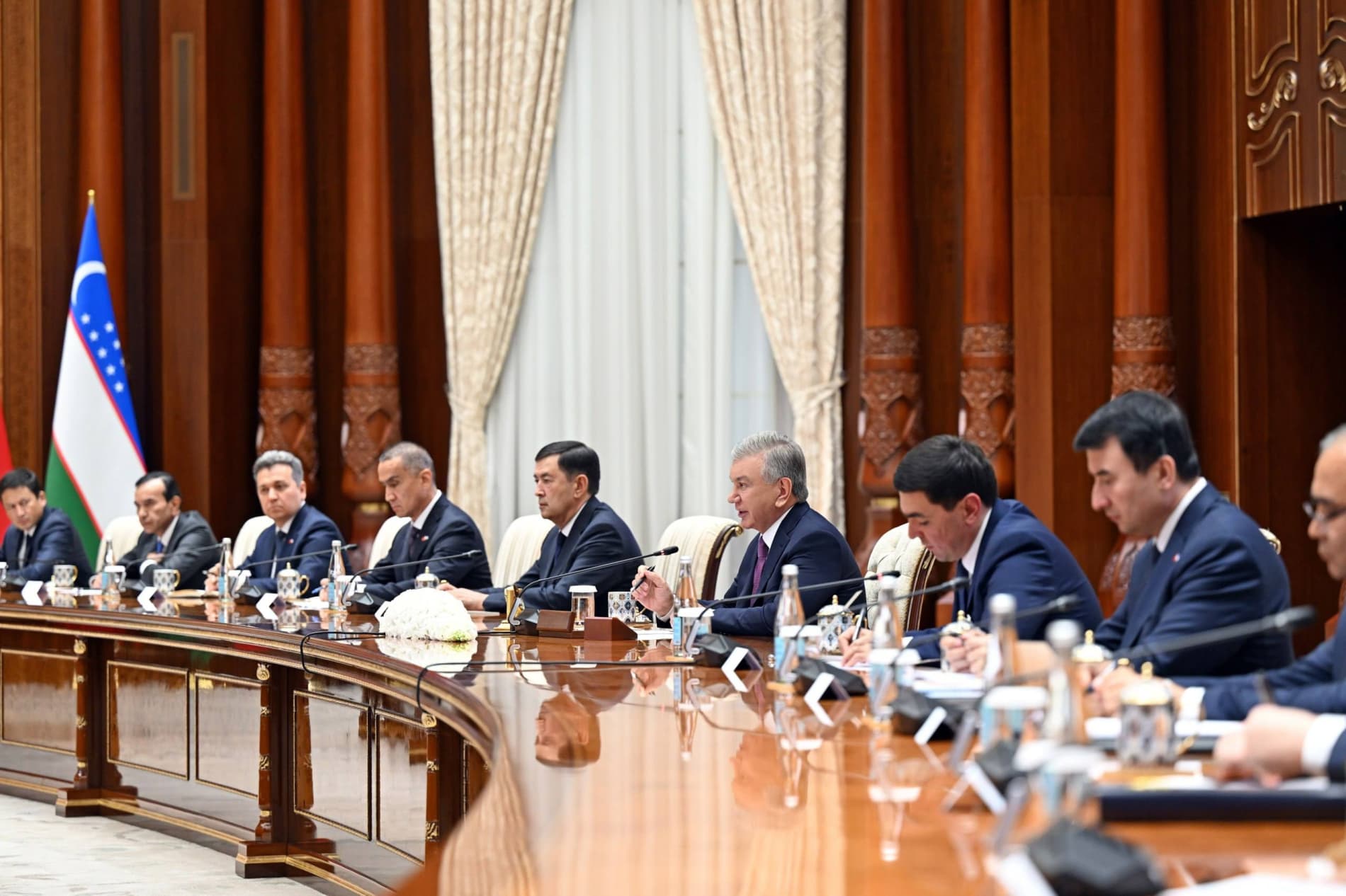 Ўзбекистон Президенти Хитой Давлат кенгаши Бош вазири билан учрашув ўтказди