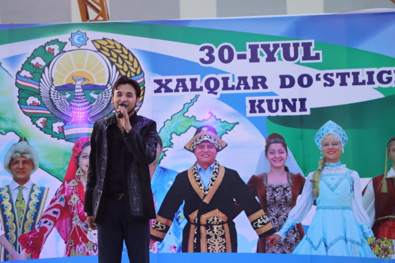 Халқлар дўстлиги куни Тахиатош туманида кенг нишонланди