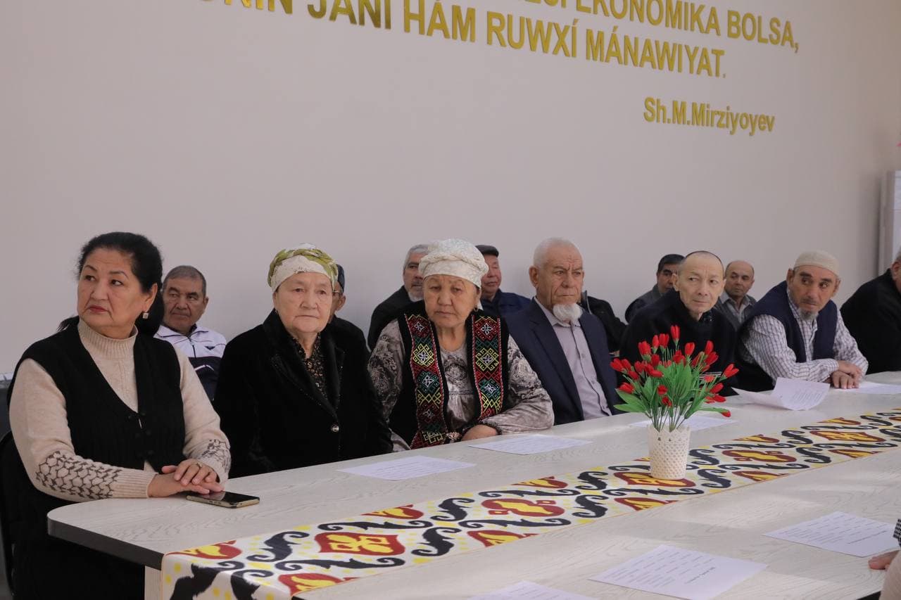 Taxiatosh tumanida “Kambag‘allikdan farovonlik sari” dasturi ijrosi yuzasidan majlis o‘tkazildi