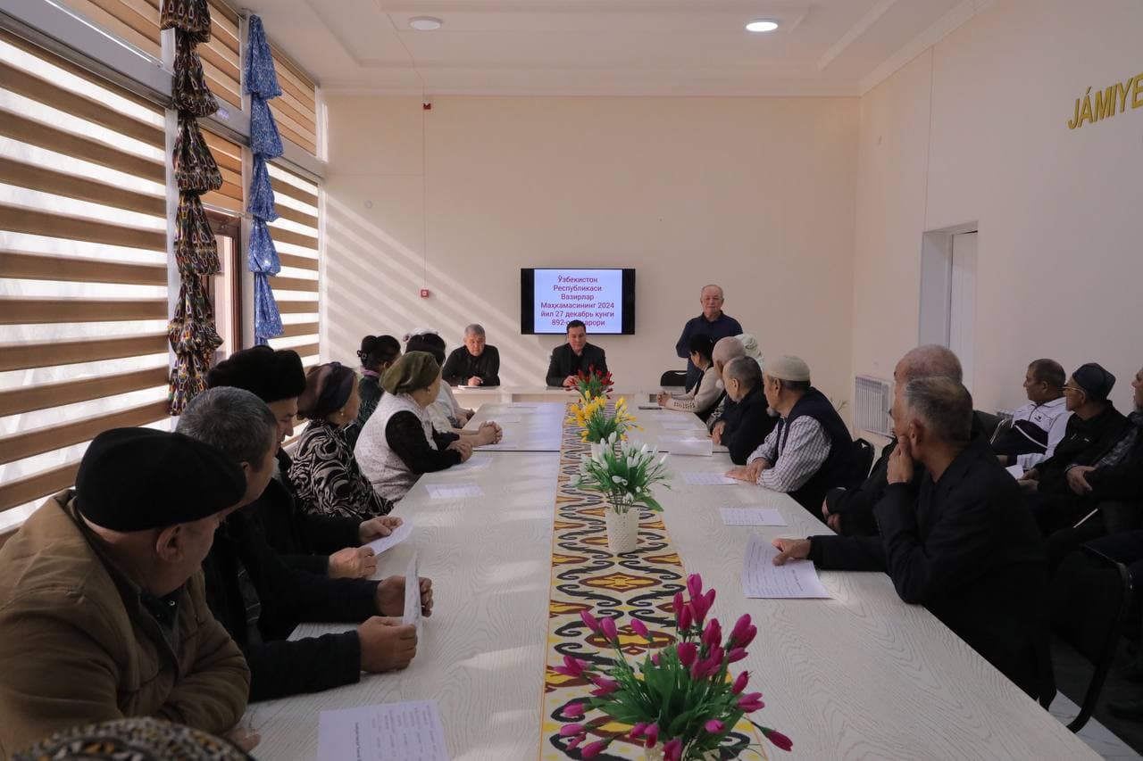 Taxiatosh tumanida “Kambag‘allikdan farovonlik sari” dasturi ijrosi yuzasidan majlis o‘tkazildi