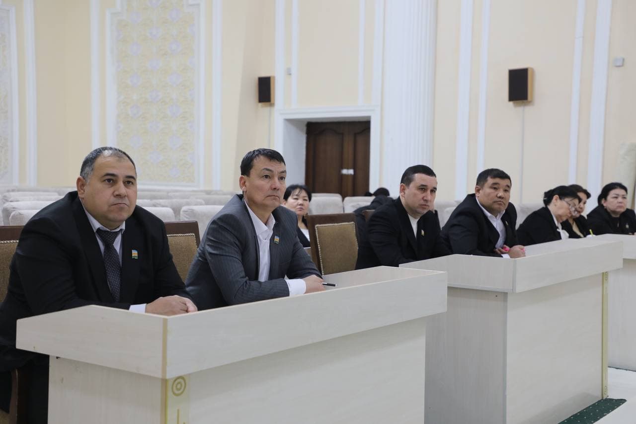 Xalq deputatlari Taxiatosh tumani Kengashining 20-sessiyasi bo‘lib o‘tdi.