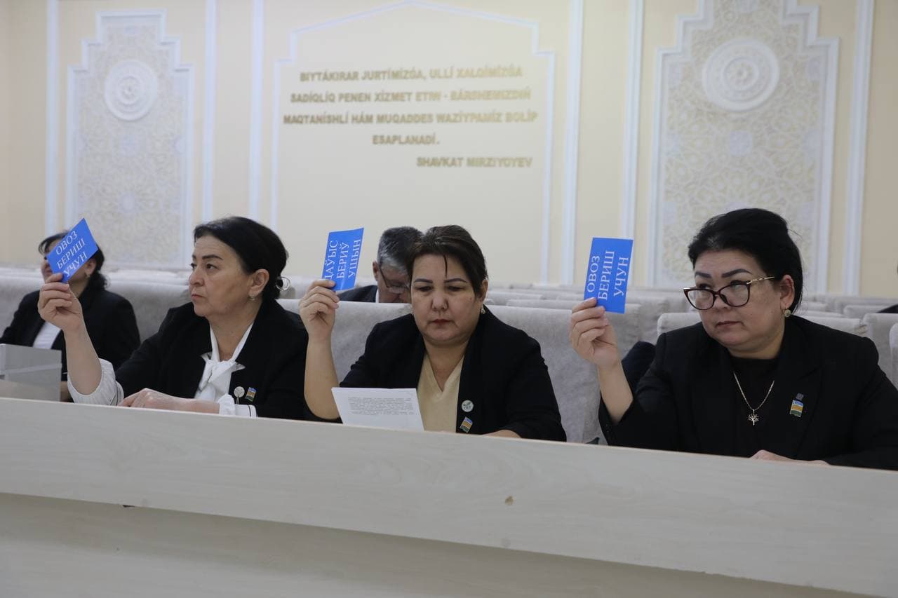 Xalq deputatlari Taxiatosh tumani Kengashining 20-sessiyasi bo‘lib o‘tdi.