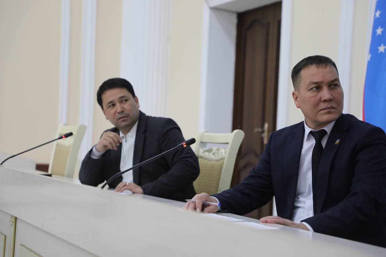 Xalq deputatlari Taxiatosh tumani Kengashining 20-sessiyasi bo‘lib o‘tdi.