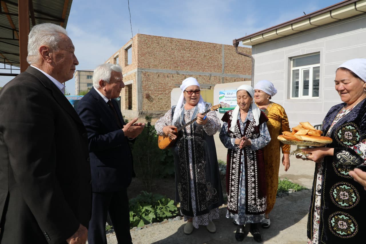 Taxiatoshda «Uch avlod uchrashuvi»: Nuroniylar tajribasi — yoshlarga ibrat