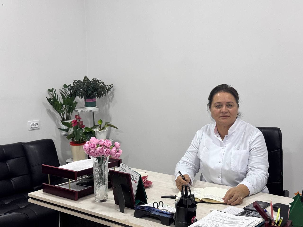 Taqıyatas rayonı medicina birlespesi baslıǵı Tabassum Ruzmetovanıń rayon xalqına hám taraw xızmetkerlerine MÚRÁJATI: