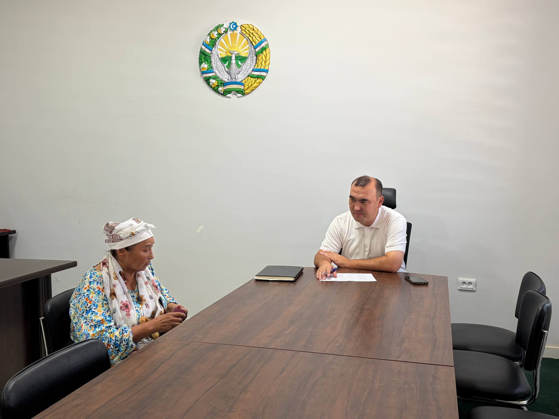 Taxiatosh tumani Xalq qabulxonasida tuman hokimining birinchi o‘rinbosari S.Allambergenov fuqarolar bilan uchrashib, ularning murojaatlari, fikr va takliflarini tinglash maqsadida navbatdagi sayyor qabulini o‘tkazdi.