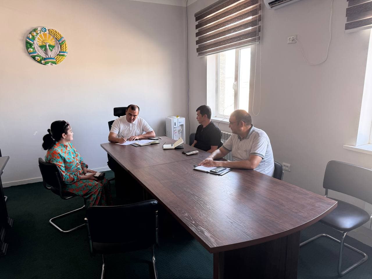 Taxiatosh tumani Xalq qabulxonasida tuman hokimining birinchi o‘rinbosari S.Allambergenov fuqarolar bilan uchrashib, ularning murojaatlari, fikr va takliflarini tinglash maqsadida navbatdagi sayyor qabulini o‘tkazdi.