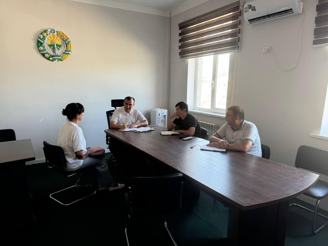 Taxiatosh tumani Xalq qabulxonasida tuman hokimining birinchi o‘rinbosari S.Allambergenov fuqarolar bilan uchrashib, ularning murojaatlari, fikr va takliflarini tinglash maqsadida navbatdagi sayyor qabulini o‘tkazdi.