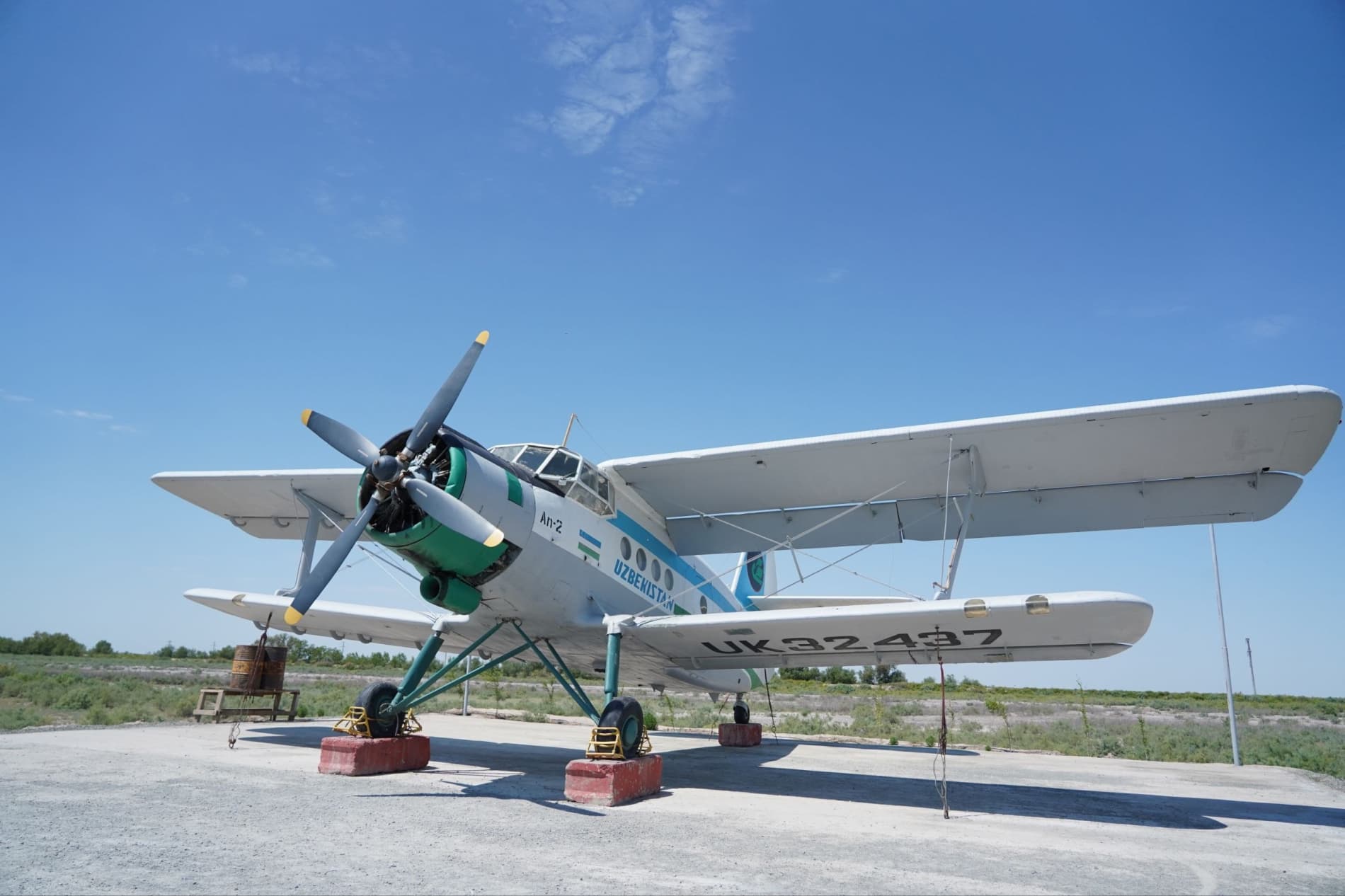 AN-2 - Moynaqlılar yadındaǵı ápsanawiy samolyot