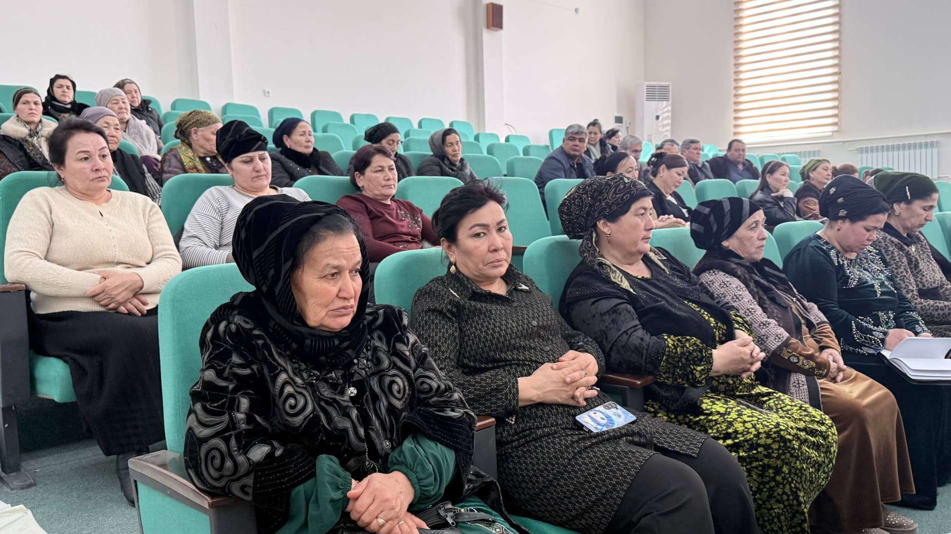 Ipakchilik sohasini yanada rivojlantirishga bag'ishlangan seminar bo'lib o'tdi.