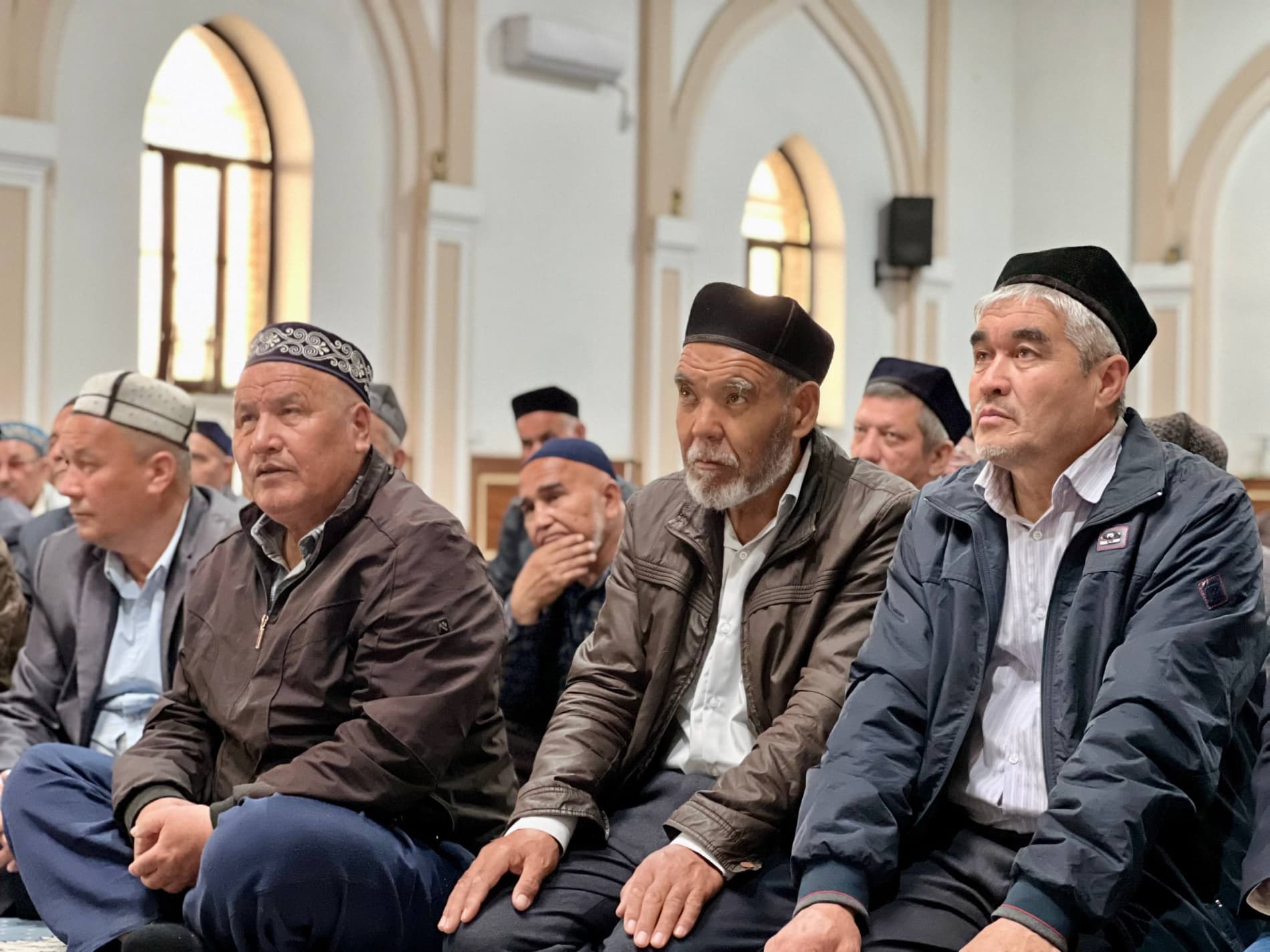 Не допускается расточительство при проведении обрядов и церемоний.