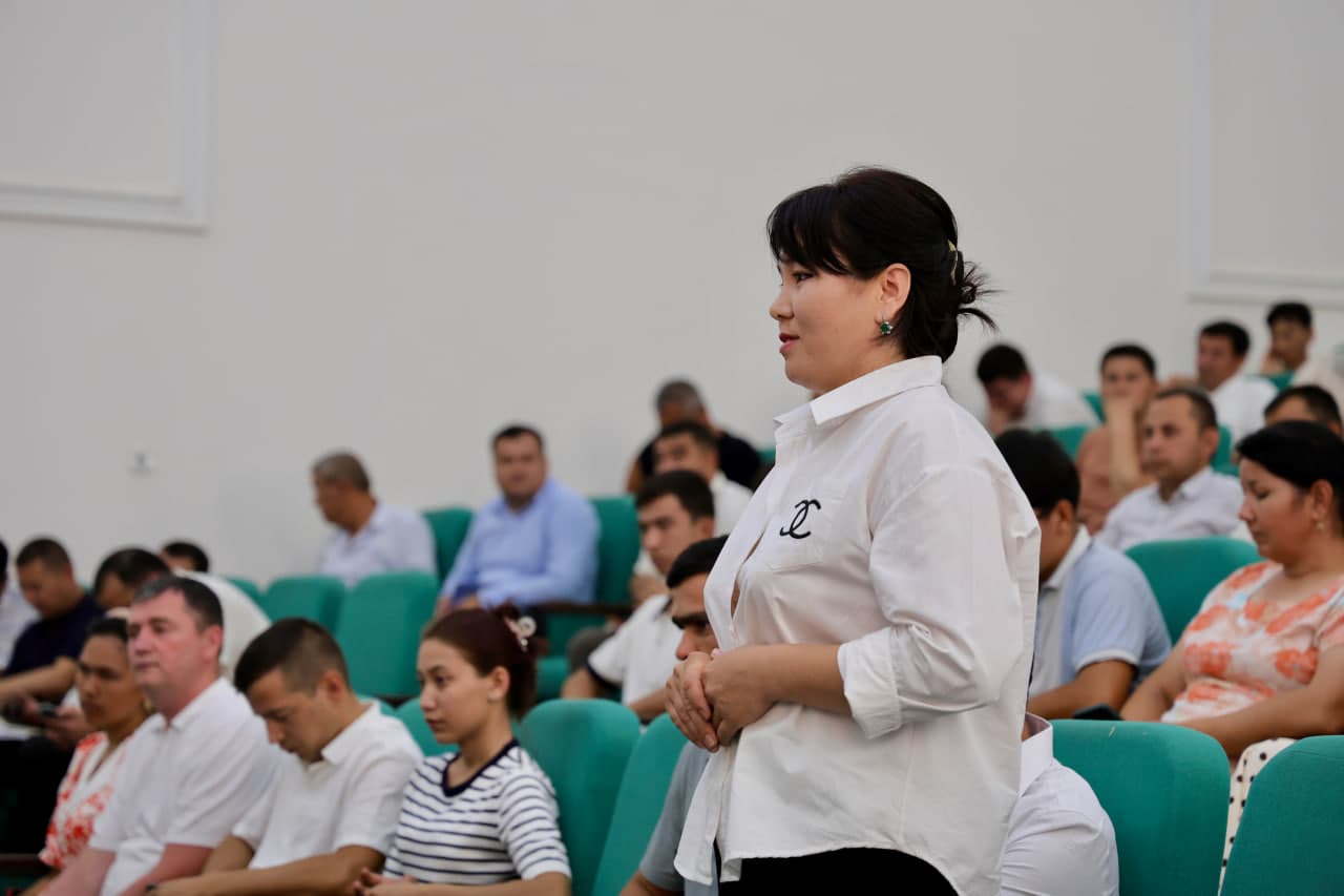 Payshanba “Yoshlar kuni”. Beruniy tumani hokimiga yoshlar qanday muommolar bilan murojaat qildi? Batafsil tanishing