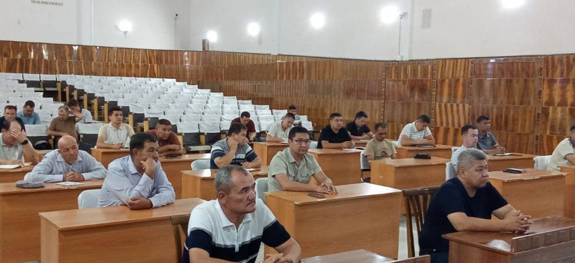 Хожели районы ҳәкимлигиниң мәжилислер залында Халықаралық финанс институтларының кредит қаржыларын өзлестириў бойынша тийисли тараў жуўапкерлер тәрепинен семинар өткерилди.