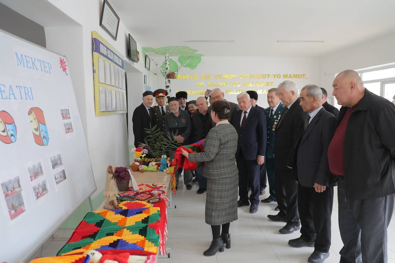 Xo‘jayli tumani 4-sonli maktabda "Keksalar hayoti biz uchun ibrat" mavzusida "Uch avlod" uchrashuvi o‘tkazildi