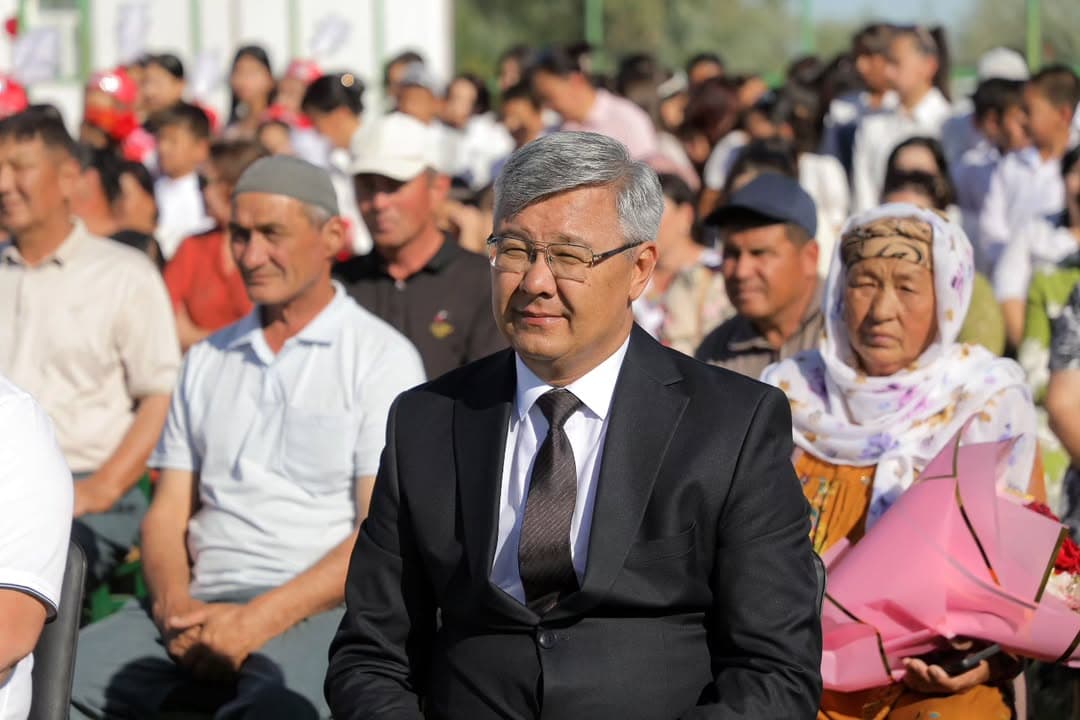 Maktab bitiruvchilari uchun "So‘nggi qo‘ng‘iroq" chalindi