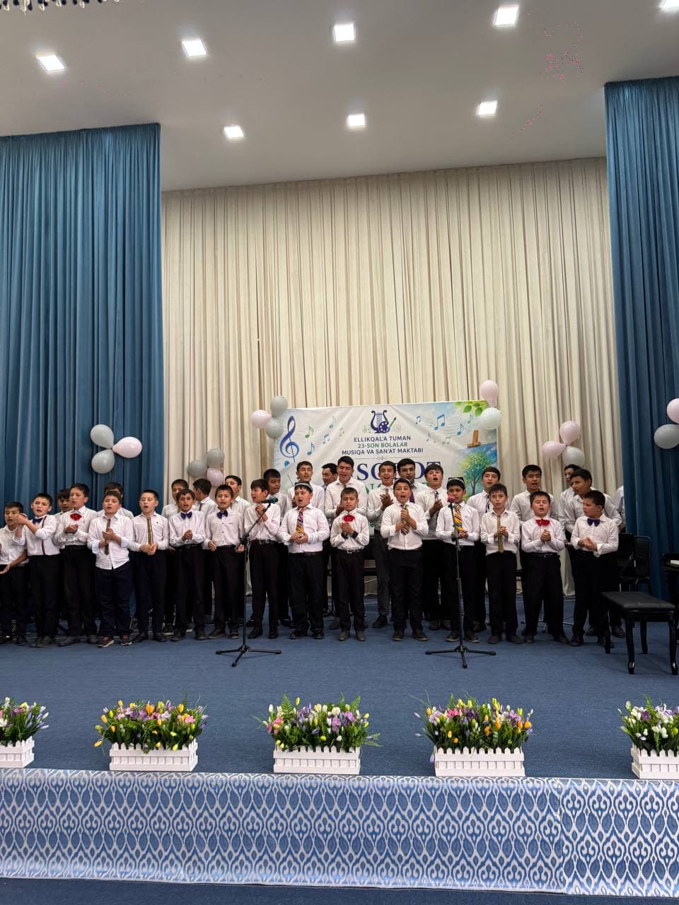 Ellikqala rayonı 23-sanlı Balalar muzıka hám kórkem óner mektebinde 2025-2026-oqıw jılı juwmaǵına baǵıshlanǵan esap beriw koncert baǵdarlaması kóterińki ruwxta shólkemlestirildi
