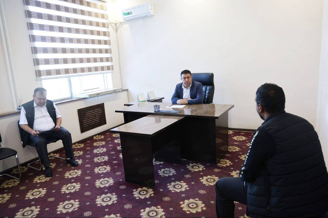 Ayni vaqtda Ellikqal’a tumani hokimi V.Niyazimbetovning yakka tartibdagi fuqarolar qabuli bo‘lib o‘tmoqda.