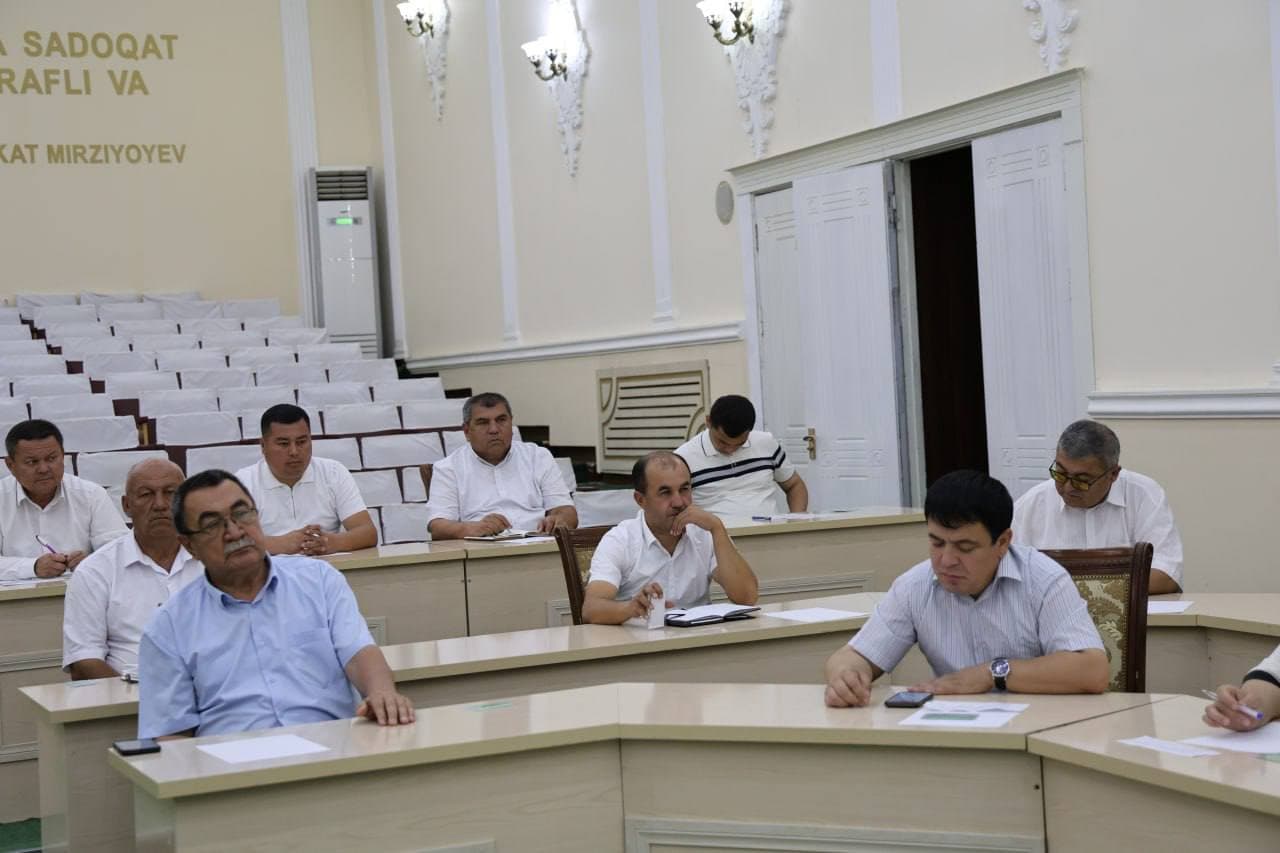 Xalıq deputatları Ellikqala rayonlıq Keńesiniń gezektegi 25-sessiyası bolıp ótti.