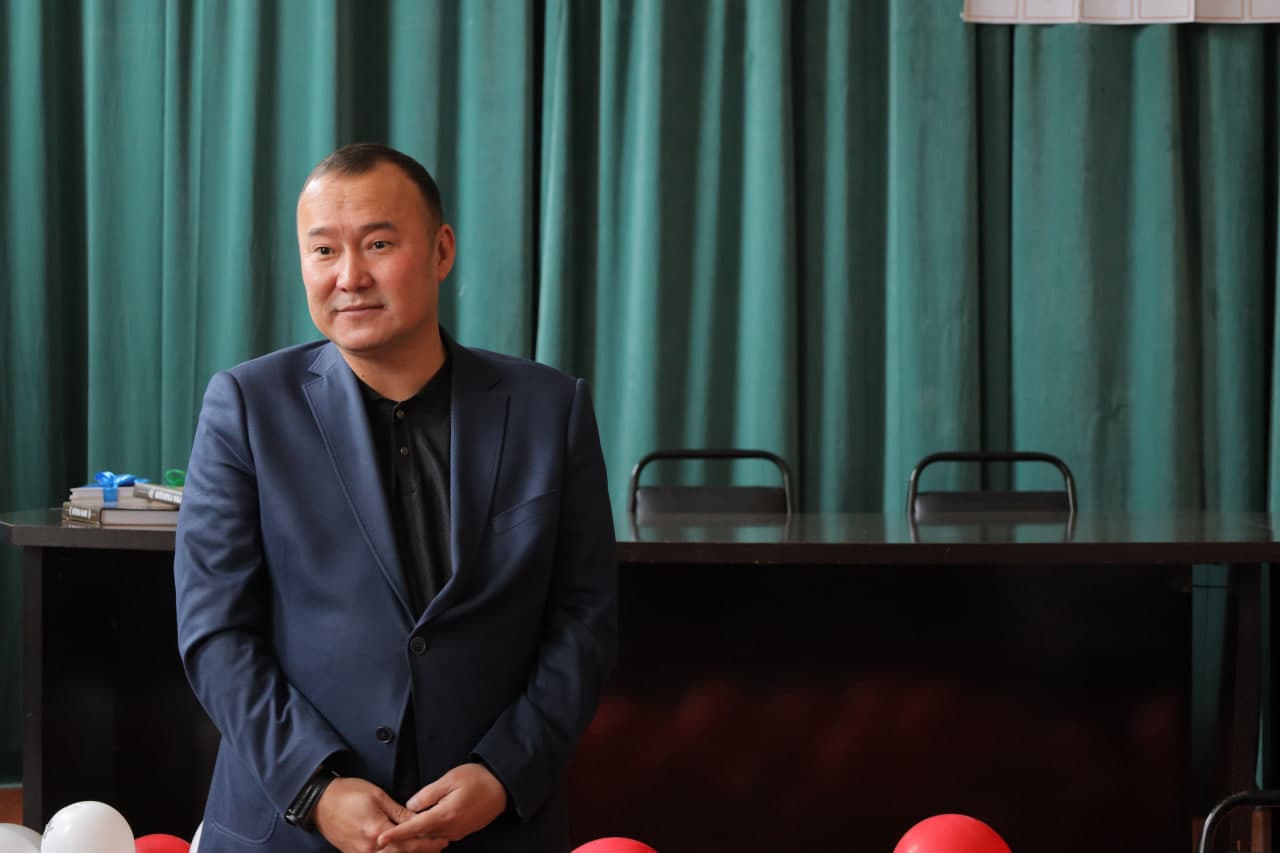 Hokim va yoshlar Bostonda
