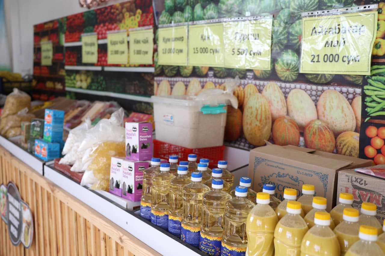 "Ramazan - miyrim-shápáát, awızbirshilik hám shúkirshilik ayı" degen iygilikli ideya tiykarında Qanlıkól rayonı Diyqan bazarında sawda yarmarkası