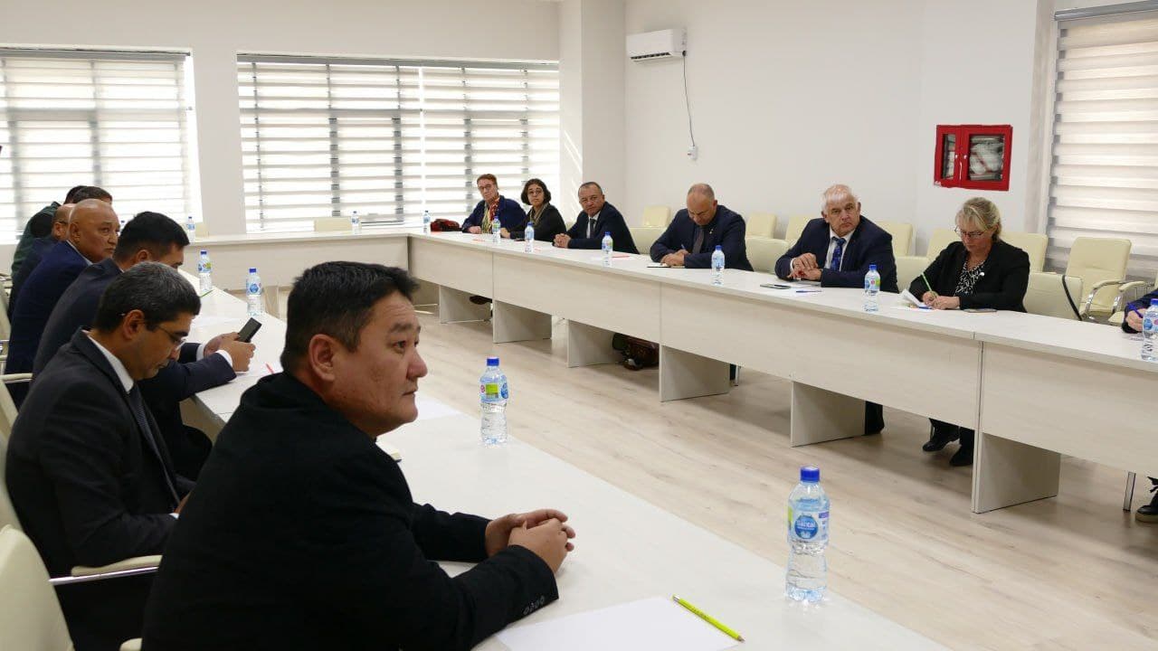 Germaniya delegatsiyasi Nukus tumanida joylashgan O‘zbekiston Respublikasi Prezidenti huzuridagi Orolbo‘yi xalqaro innovatsiya markazi faoliyati bilan tanishdi