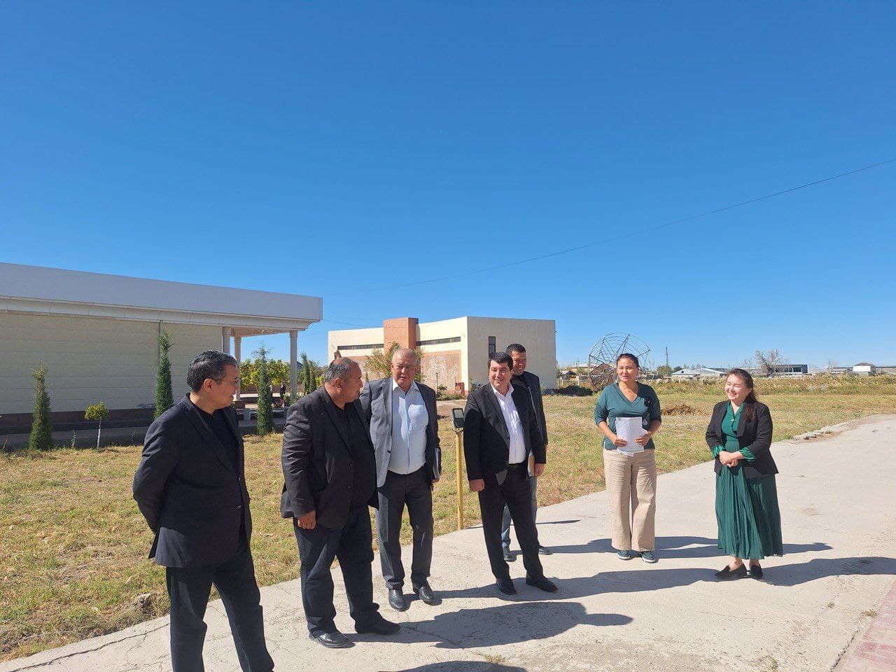 O‘zbekiston Respublikasi Adliya vaziri Akbar Toshqulov Amudaryo tumani Adliya bo‘limi faoliyati bilan tanishdi