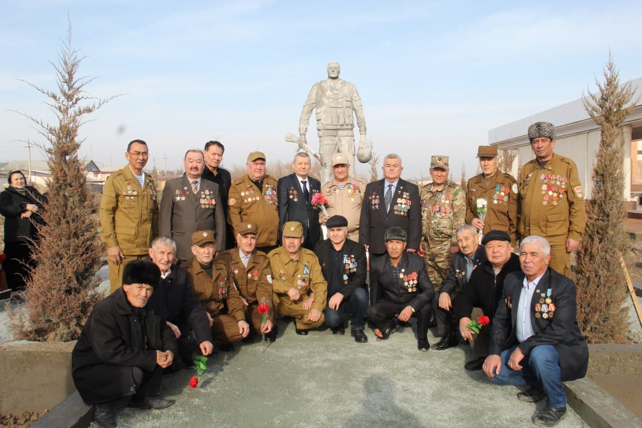 Mardlikka ehtirom, xotiraga sadoqat: Amudaryoda Afg‘on urushi faxriylariga yuksak ehtirom ko‘rsatildi