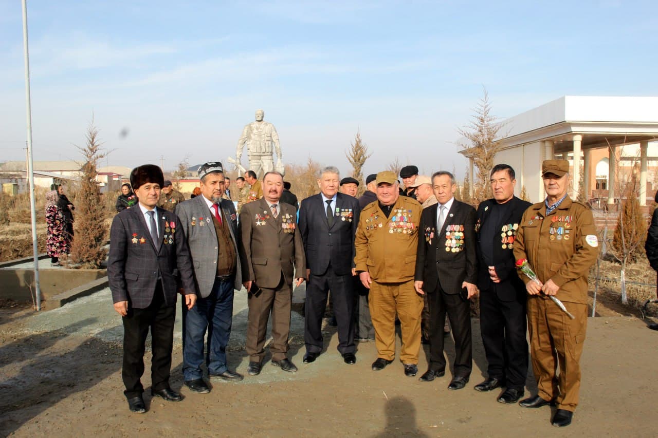 Mardlikka ehtirom, xotiraga sadoqat: Amudaryoda Afg‘on urushi faxriylariga yuksak ehtirom ko‘rsatildi