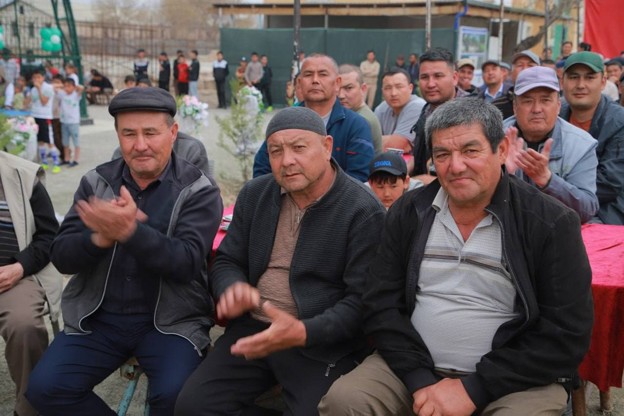 Yoshlar kunida zamonaviy sport maydonchasi foydalanishga topshirildi