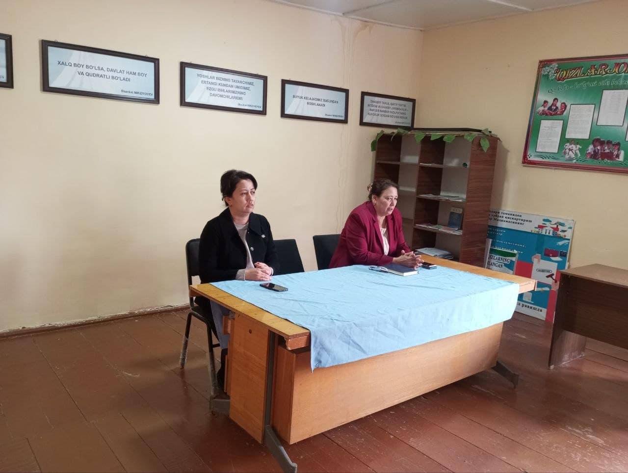 Hududlarda ipakchilikni rivojlantirish va xotin-qizlar bandligini ta’minlashga qaratilgan targ‘ibot ishlari davom etmoqda