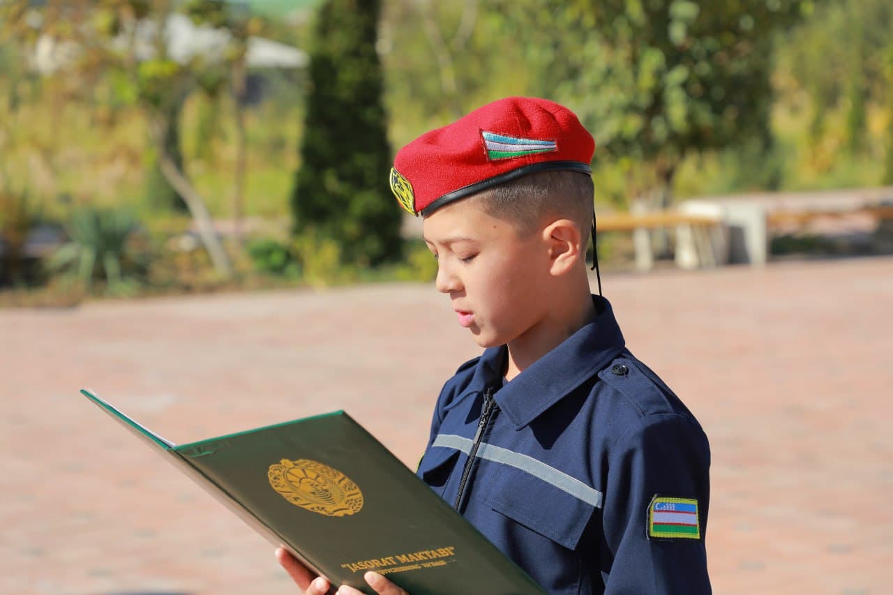 Amudaryo tumanidagi 56-sonli umumta’lim maktabi “Jasorat sinfi” o‘quvchilarining tantanali va’da berish tadbiri o‘tkazildi