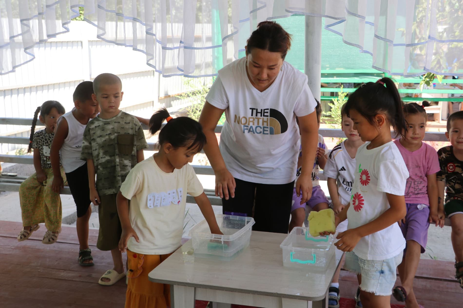 "Áhmiyetli 90 kún" sheńberinde mádeniy-aǵartıwshılıq ilajlar