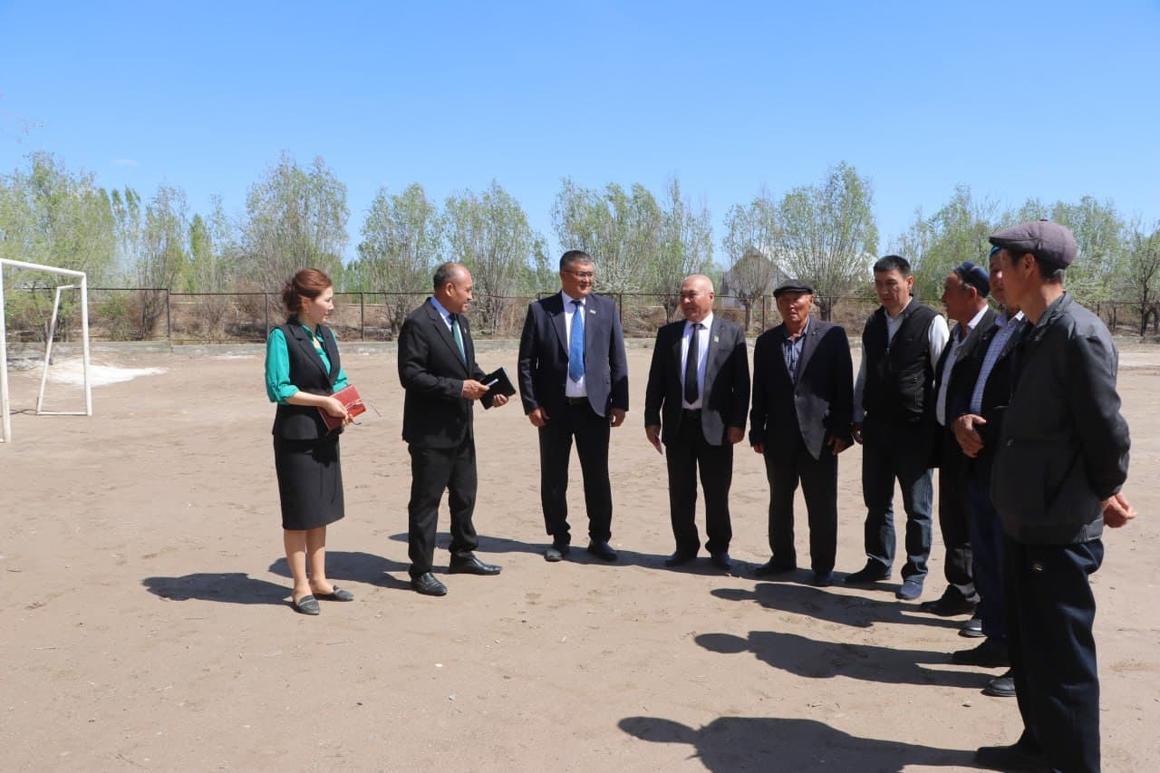 JASLARDIŃ SPORT PENEN SHUǴILLANIWI USHIN JARATILǴAN SHÁRT-SHARAYATLAR ÚYRENILDI