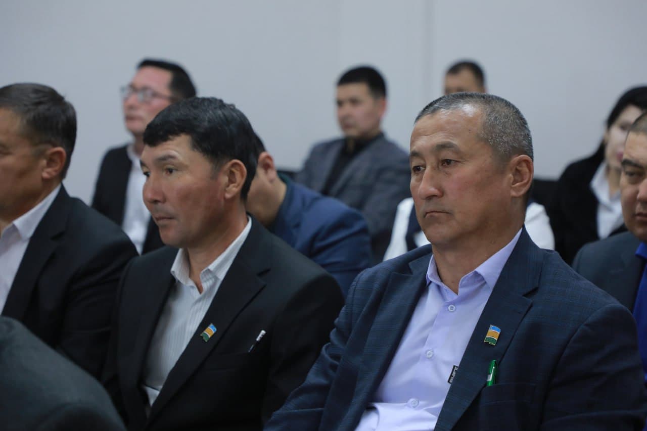 Xalıq deputatları Taxtakópir rayonlıq Keńesi tárepinen baspasóz konferenciyası ótkerildi.