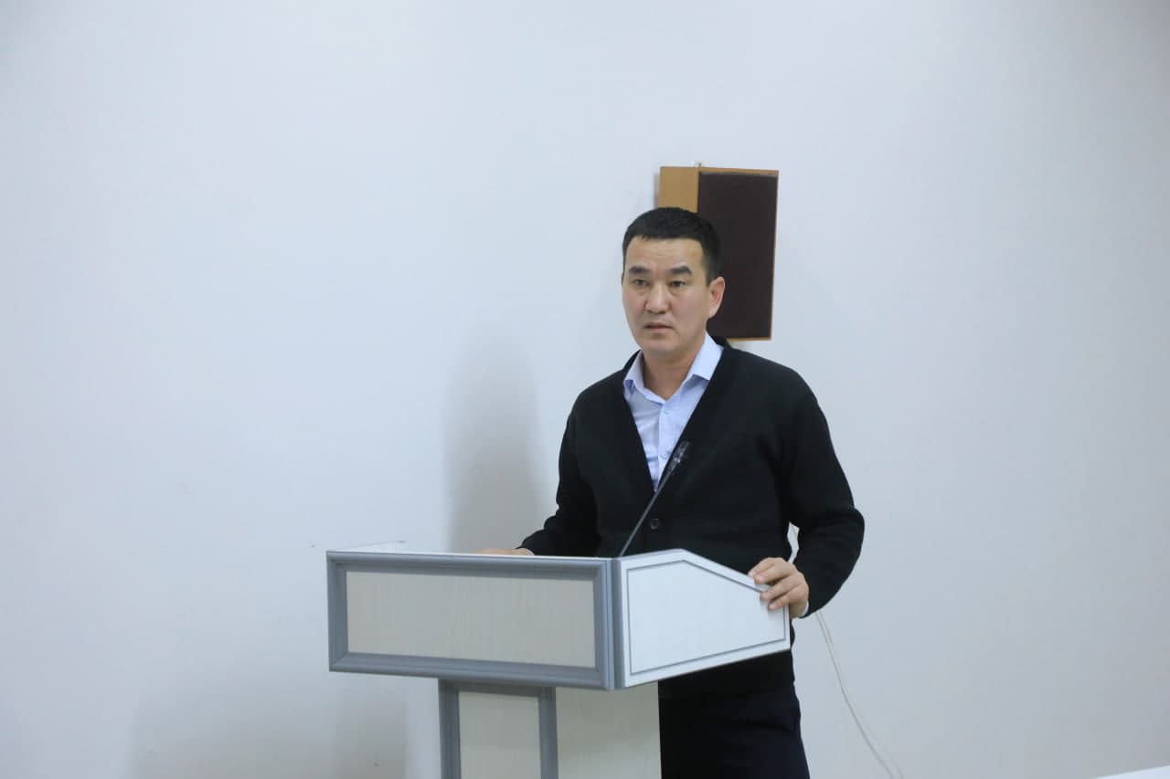 Taxtako‘pir tumani hokimligining majlislar zalida Xalq deputatlari Taxtako‘pir tumani Kengashining navbatdagi o‘n yettinchi sessiyasi bo‘lib o‘tdi.