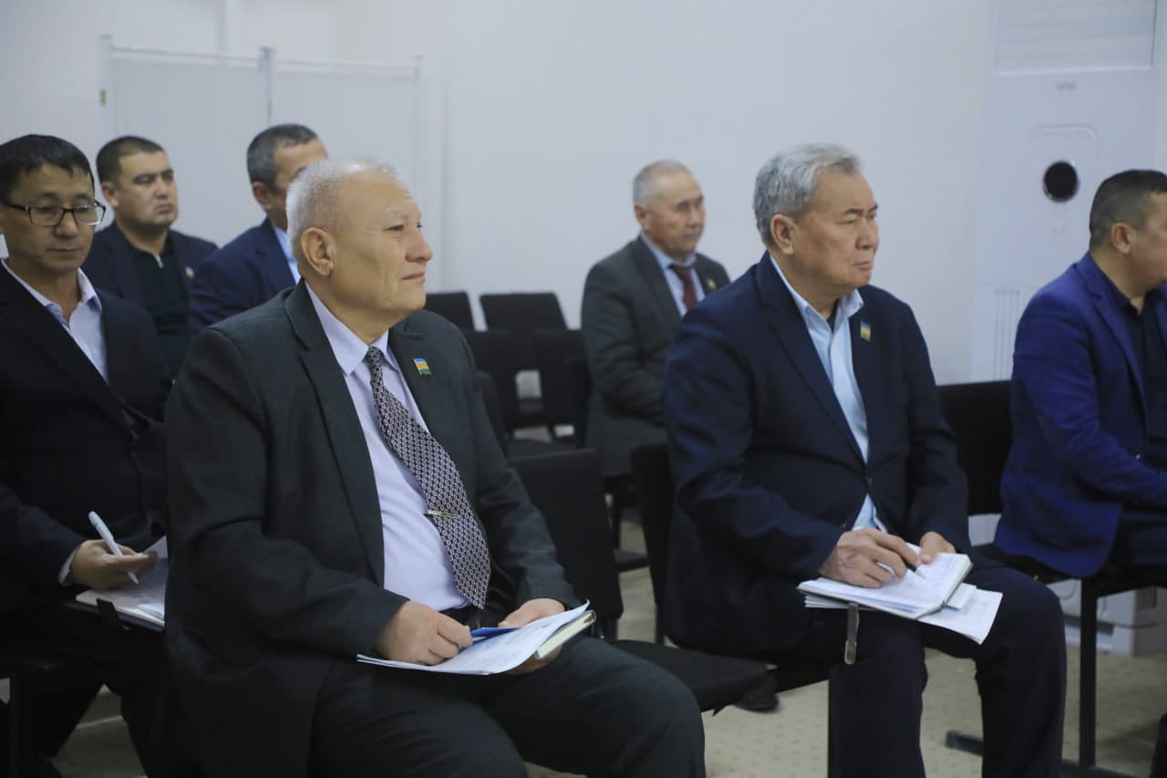 Taxtako‘pir tumani hokimligining majlislar zalida Xalq deputatlari Taxtako‘pir tumani Kengashining navbatdagi o‘n yettinchi sessiyasi bo‘lib o‘tdi.