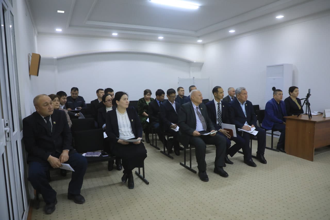 Taxtako‘pir tumani hokimligining majlislar zalida Xalq deputatlari Taxtako‘pir tumani Kengashining navbatdagi o‘n yettinchi sessiyasi bo‘lib o‘tdi.