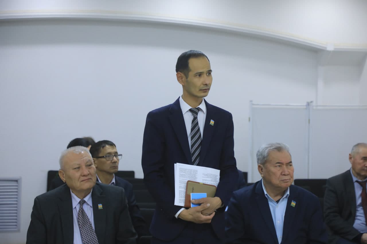 Taxtako‘pir tumani hokimligining majlislar zalida Xalq deputatlari Taxtako‘pir tumani Kengashining navbatdagi o‘n yettinchi sessiyasi bo‘lib o‘tdi.