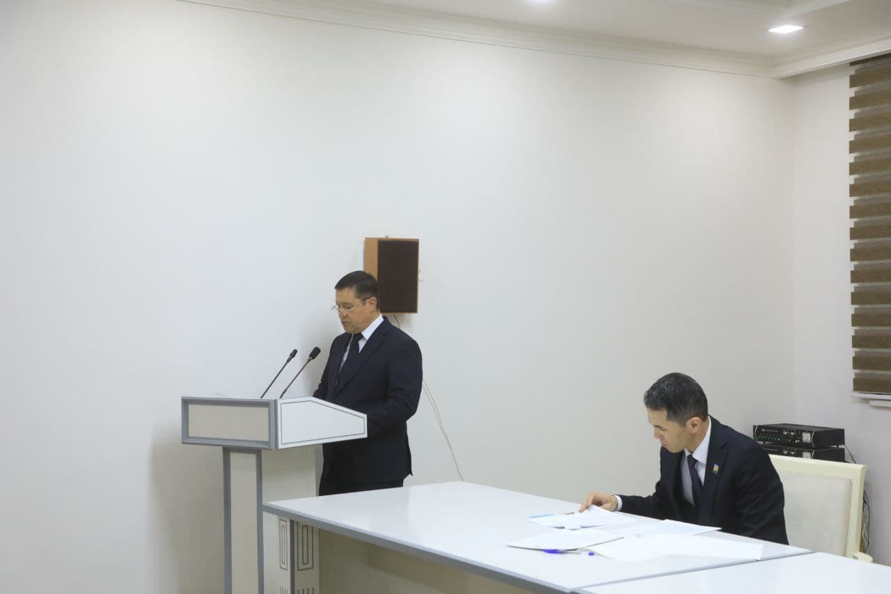 Taxtako‘pir tumani hokimligining majlislar zalida Xalq deputatlari Taxtako‘pir tumani Kengashining navbatdagi o‘n sakkizinchi sessiyasi bo‘lib o‘tdi.