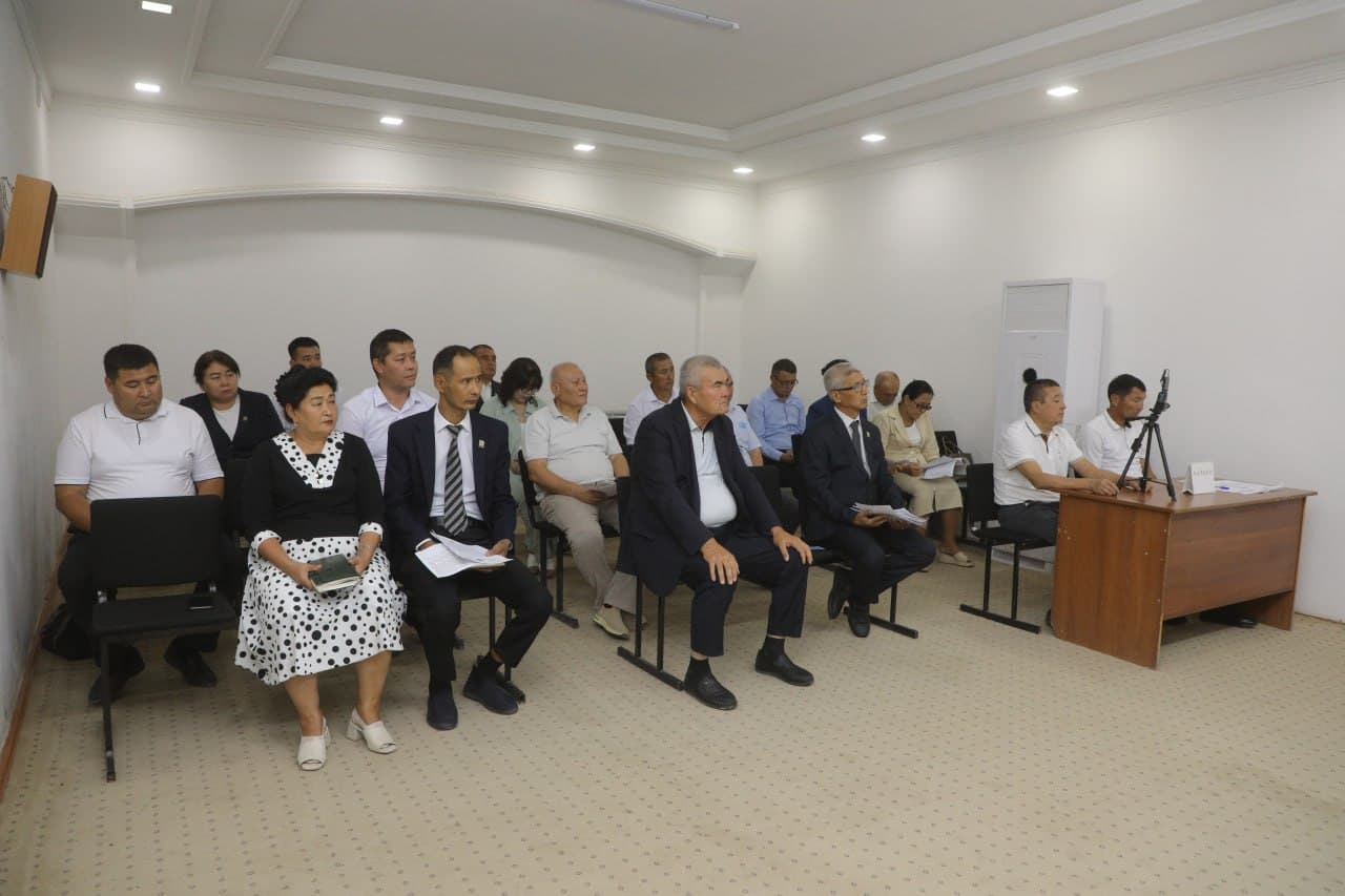 Taxtako‘pir tumani hokimligining majlislar zalida Xalq deputatlari Taxtako‘pir tumani Kengashining navbatdagi 23-sessiyasi bo‘lib o‘tdi.