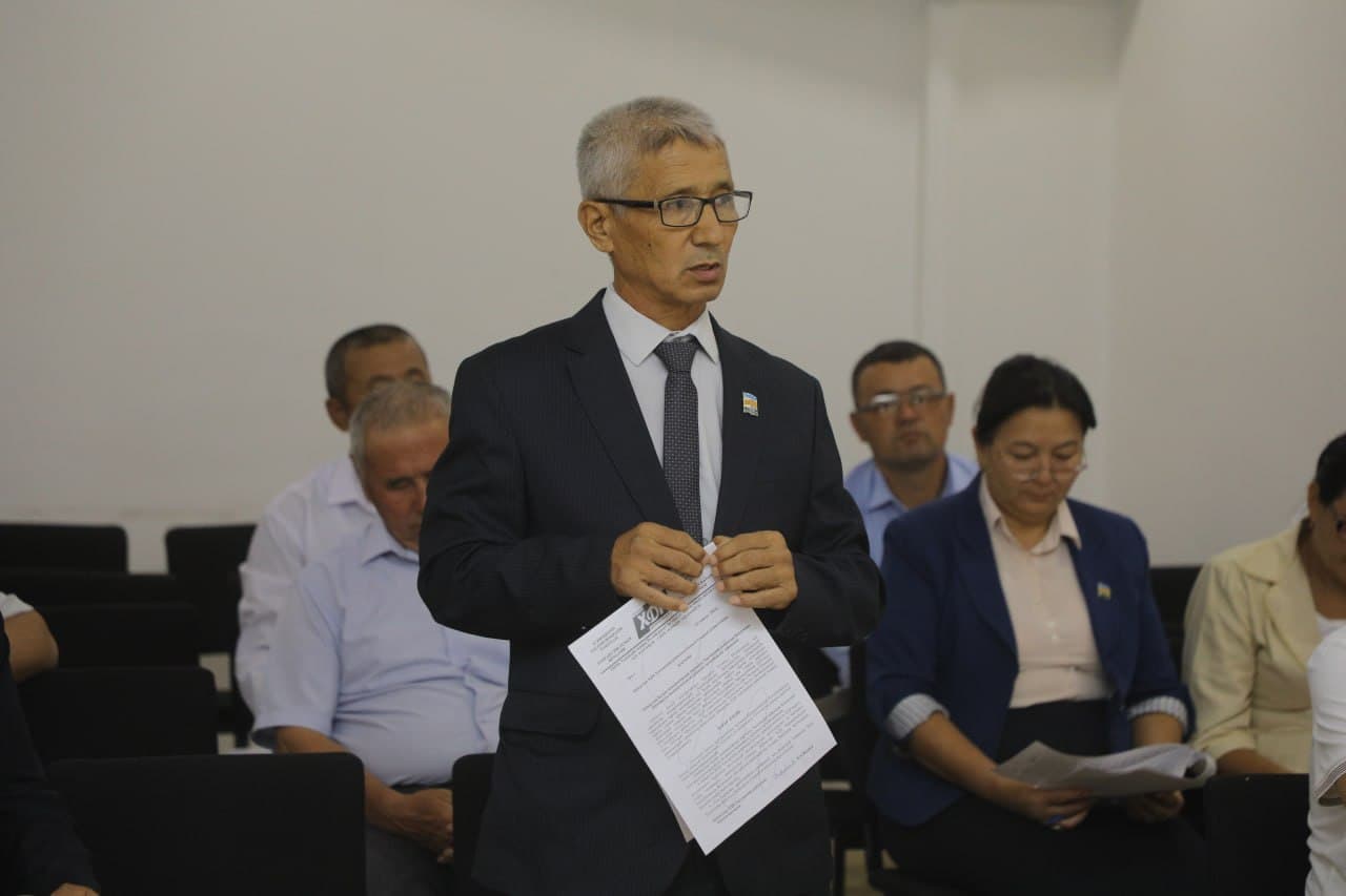 Taxtako‘pir tumani hokimligining majlislar zalida Xalq deputatlari Taxtako‘pir tumani Kengashining navbatdagi 23-sessiyasi bo‘lib o‘tdi.