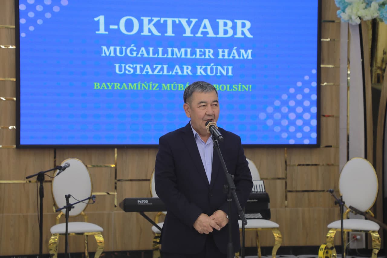 Taxtakópir rayonında Muǵallimler hám ustazlar kúni múnásibeti menen saltanatlı bayram ilajı bolıp ótti