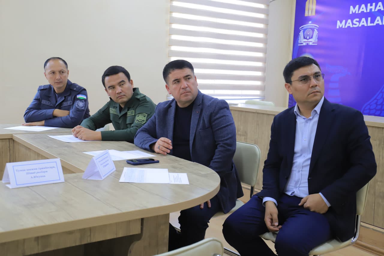 Bitiruvchi yoshlar bandligini ta’minlash masalalari muhokama qilindi